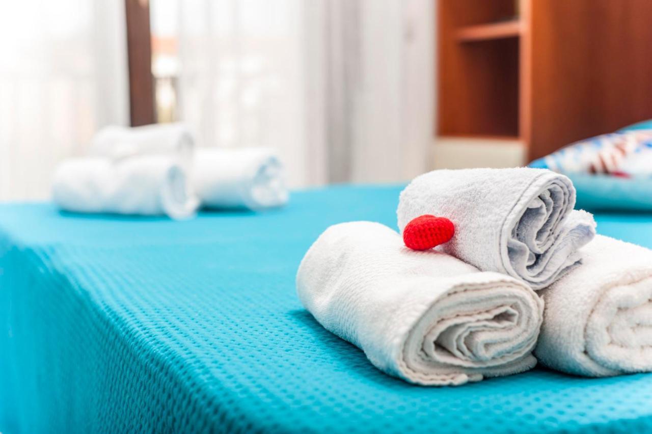 Casa Vacanze Luna Pula Ngoại thất bức ảnh